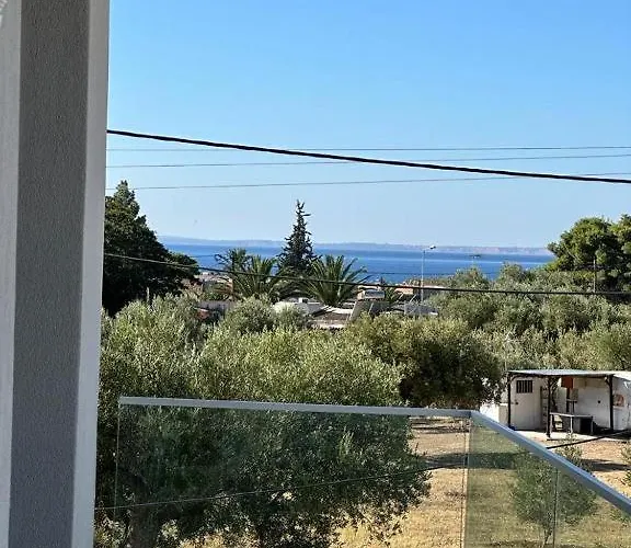 Sunset Willa Gerakini